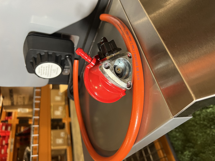 SAC 4+1 Gas BBQ with all accessories